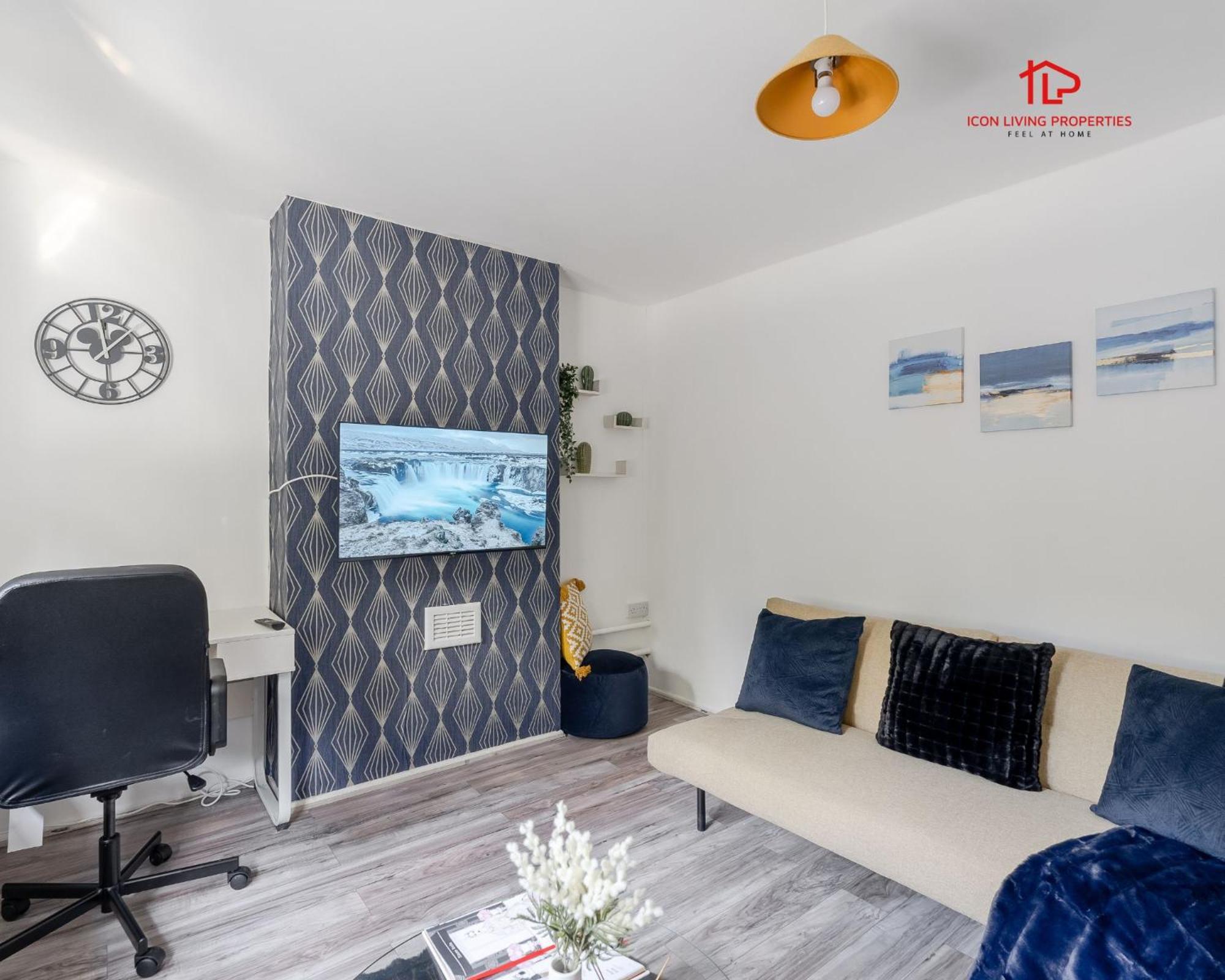 Spacious 1 Bed Flat For Contractors Leisure And Relocation Guests By Icon Living Properties Short Lets And Serviced Accommodation Barking Екстериор снимка